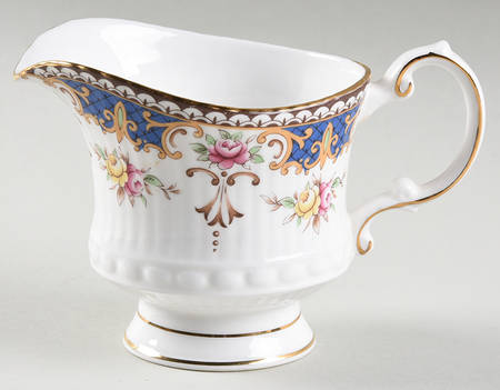 Kenilworth (Blue Panels) Creamer