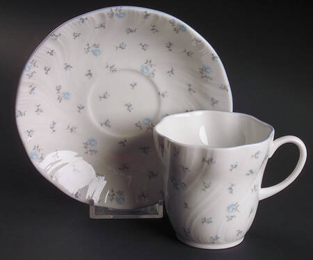 Louise Flat Cup & Saucer Set