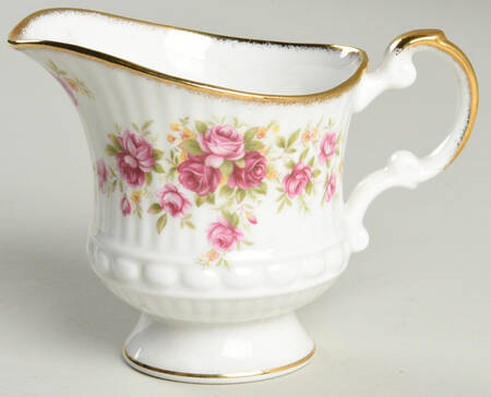 Queens Roses Creamer