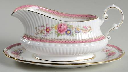Richmond Gravy Boat & Underplate