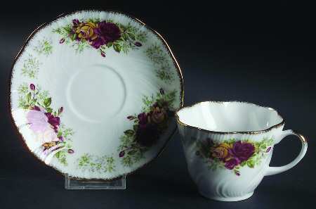 Stratford Flat Cup & Saucer Set
