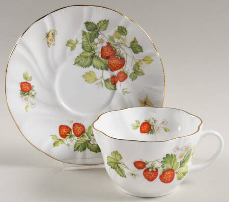 Virginia Strawberry Flat Cup & Saucer Set