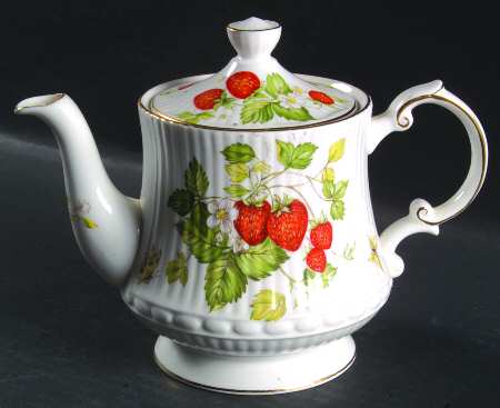 Virginia Strawberry Small Coffee Pot & Lid