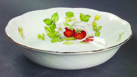Virginia Strawberry Coupe Cereal Bowl