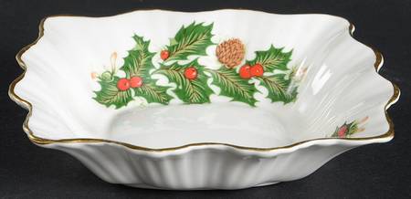 Yuletide (Scalloped) Bon Bon