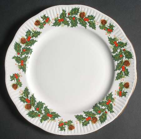 Yuletide (Scalloped) Luncheon Plate
