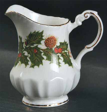 Yuletide (Scalloped) Creamer