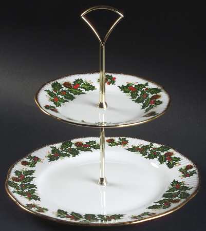 Yuletide (Scalloped) 2 Tiered Serving Tray (Dinner & Salad Plate)