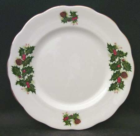 Yuletide (Scalloped) Salad/Dessert Plate