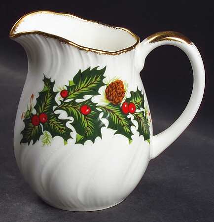 Yuletide (Scalloped) Mini Creamer