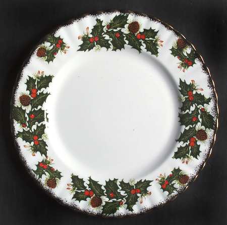 Yuletide (Scalloped) Salad/Dessert Plate