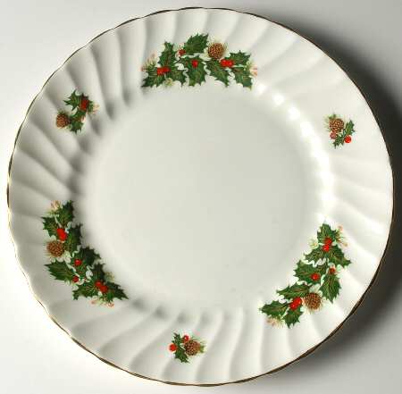 Yuletide (Scalloped) Dinner Plate