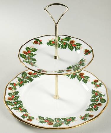 Yuletide (Scalloped) 2 Tiered Serving Tray (Lunch & Bread/Butter Plate)