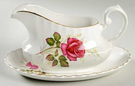 Anniversary Rose Gravy Boat & Underplate/Relish