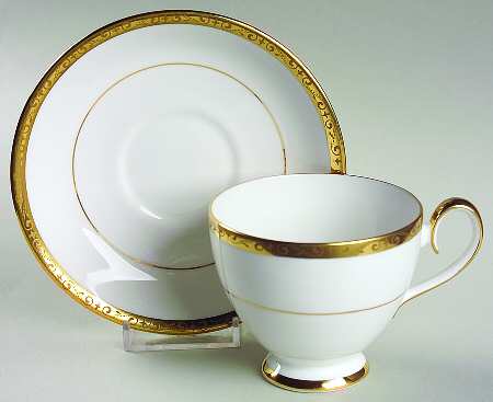 Clarendon Footed Cup & Saucer Set
