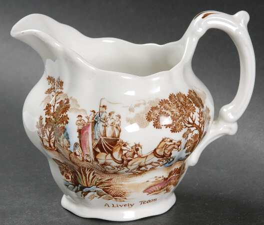Coaching Days Multicolor (White) Creamer