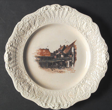 Coaching Days (Renaissance Shape) Luncheon Plate