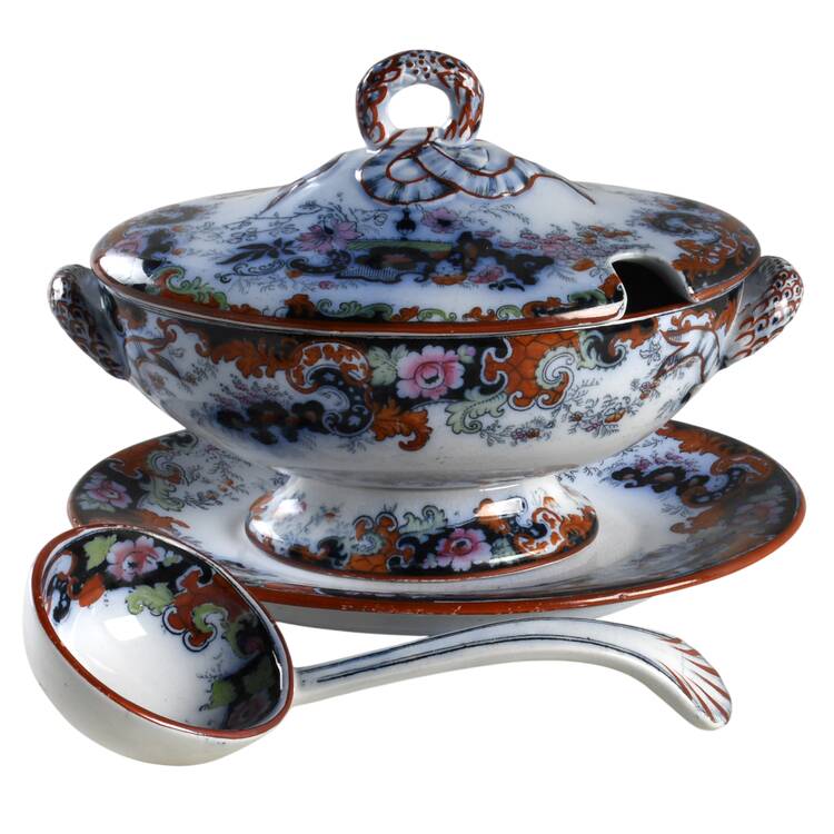 Corey Hill Mini Tureen w/Lid, Ladle & Underplate
