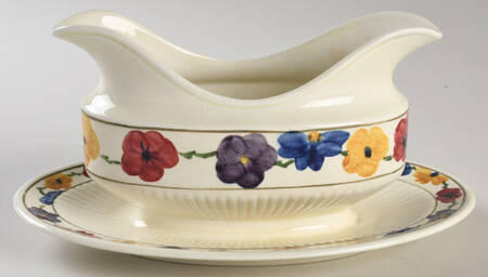 Everglades Gravy Boat with Attached Underplate
