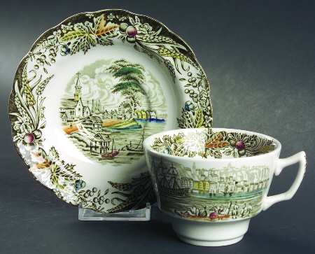 Heritage Green Multicolor Flat Cup & Saucer Set