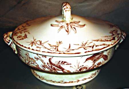 Indus Sauce Boat & Lid