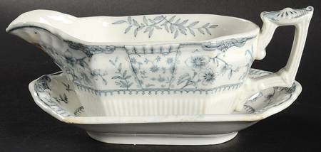 Lichfield Gravy Boat & Underplate/Relish