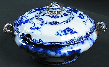 Lonsdale (Flow Blue, Gold Trim) Round Covered Vegetable