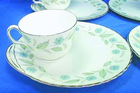 Lorraine Snack Plate & Cup Set