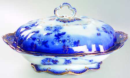 Lugano (Flow Blue) Oval Covered Vegetable