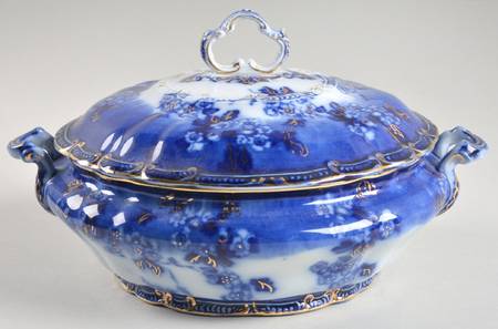 Lugano (Flow Blue) Round Covered Vegetable