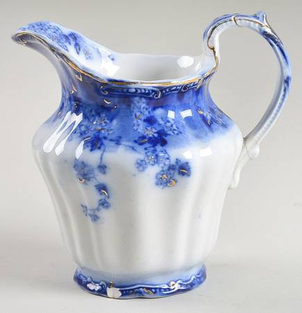 Lugano (Flow Blue) Creamer