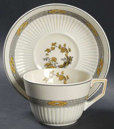 The Meaford Oversized Cup & Saucer Set