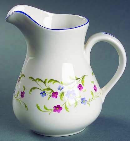 Mignonette Creamer