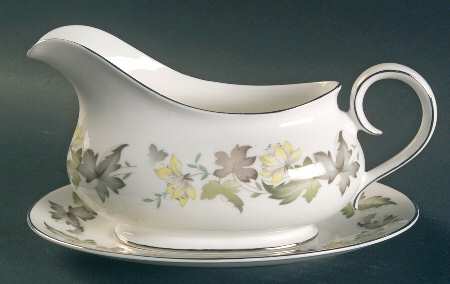 Moselle Gravy Boat & Underplate