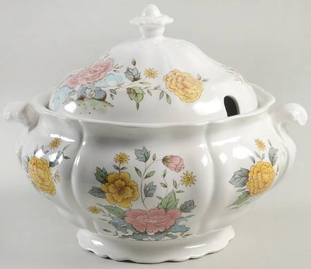 Old Country Sprays Tureen &  Lid