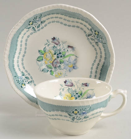 Rutland Green Flat Cup & Saucer Set