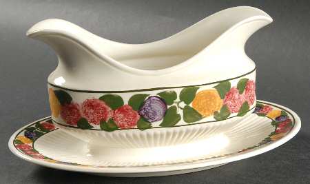 Tuberose Gravy Boat with Attached Underplate