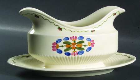 Vinci Gravy Boat with Attached Underplate