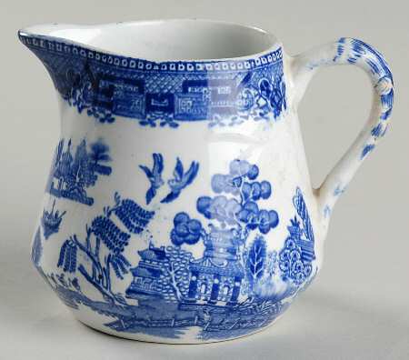 Willow Blue (Birds, Diamond Stamp) Creamer