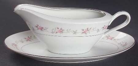 Maytime Gravy Boat & Underplate/Relish
