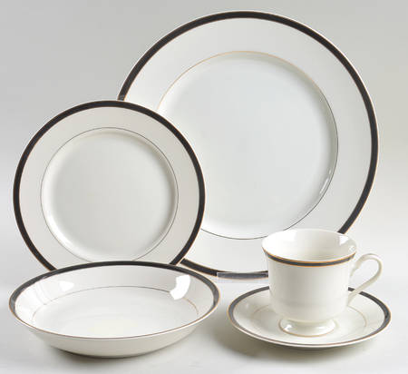 Dynasty Black 5 Piece Place Setting