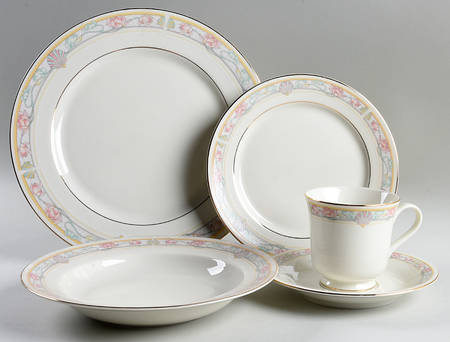Egyptian Shell 5 Piece Place Setting