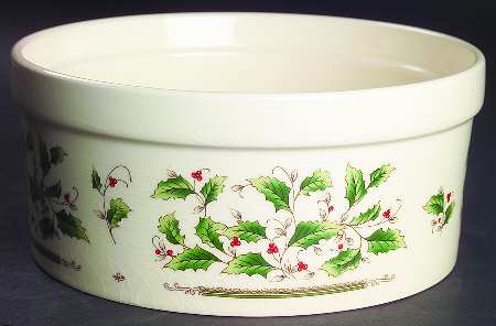 Holly Holiday 8" Souffle Oven-To-Table