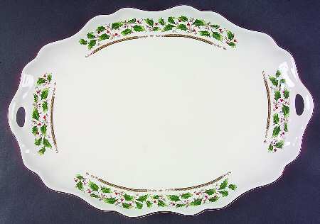 Holly Holiday 13" Oval Tray