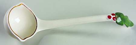 Holly Holiday Punch Ladle, Solid Piece