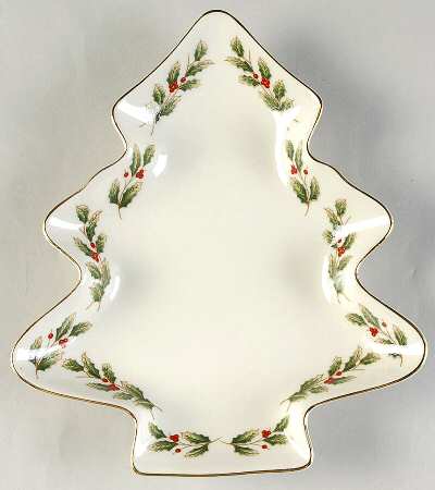 Holly Holiday 1 Part Medium Tree Shaped  Dish
