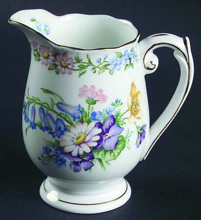 Garland (Smooth Gold Trim) Mini Creamer