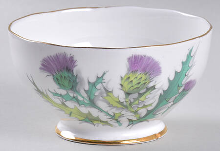 Queen O'Th' Highlands Cranberry Bowl