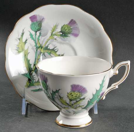 Queen O'Th' Highlands Footed Cup & Saucer Set