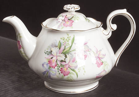 Sweet Romance Teapot & Lid